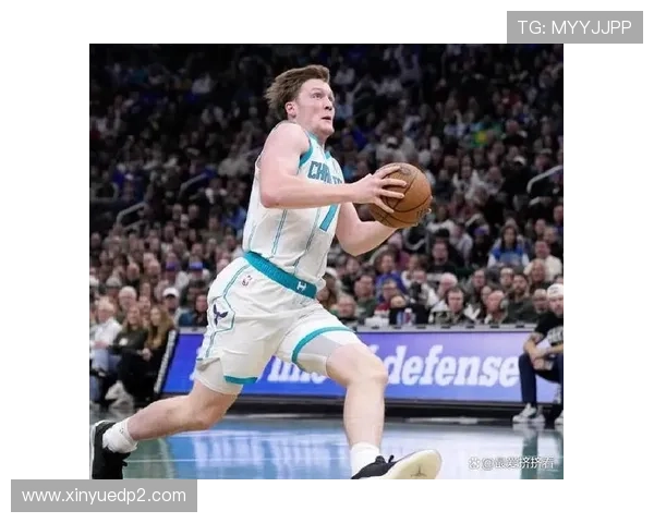 黄蜂主帅称赞克尼佩尔三分球表现展现未来潜力与成长空间